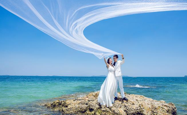 如何拍攝海景的小清新類型的婚紗照作品